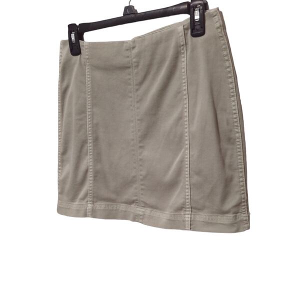 Wild Fable Light Sage Green Skirt Size 8 - Picture 2 of 4